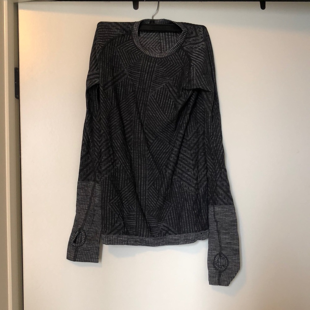 Lululemon grey long sleeve